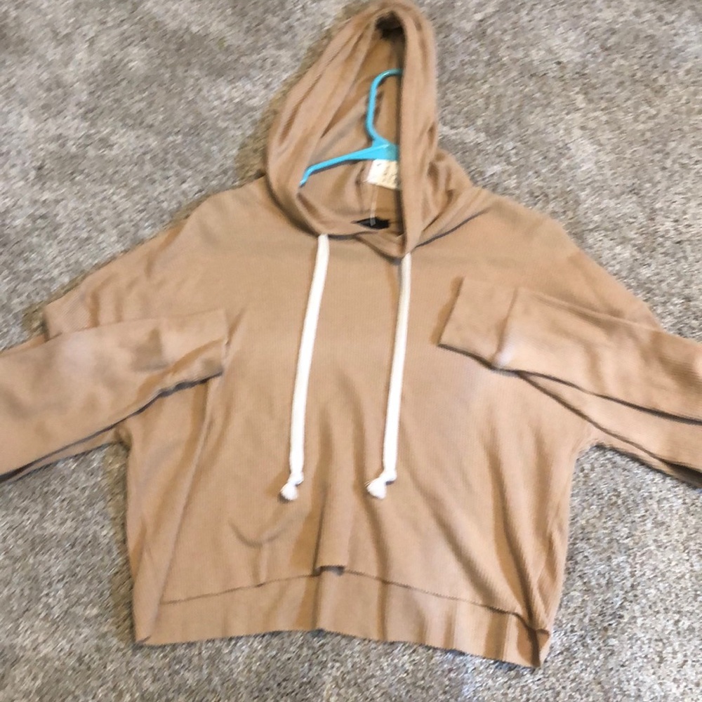 Super cute cropped hoodie from a consignment store but from forever 21